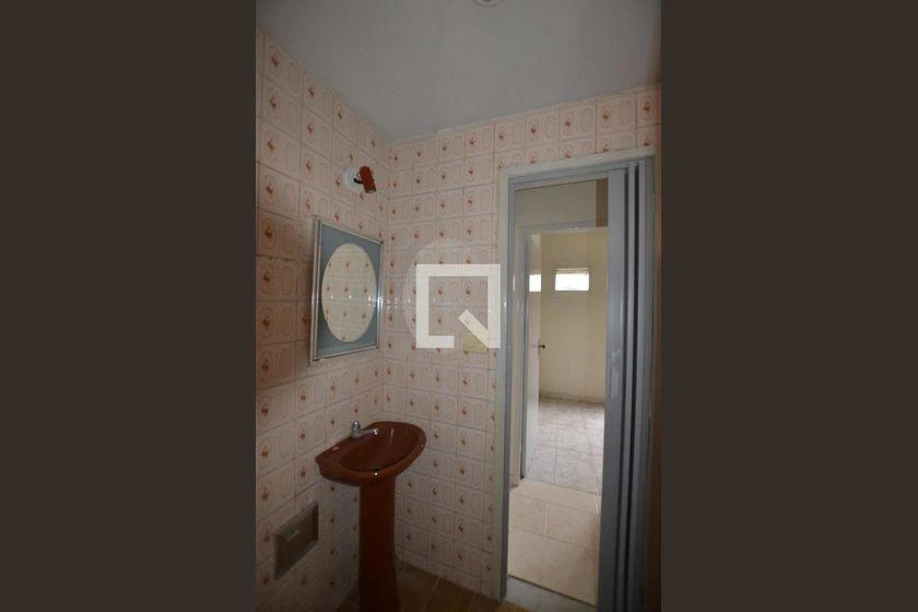 2 quartos e banheira: apartamento de 45 m² — photo 14