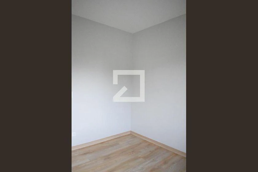 Wood or laminate floors in a 3-bedroom apartment, 133 m² — photo 28