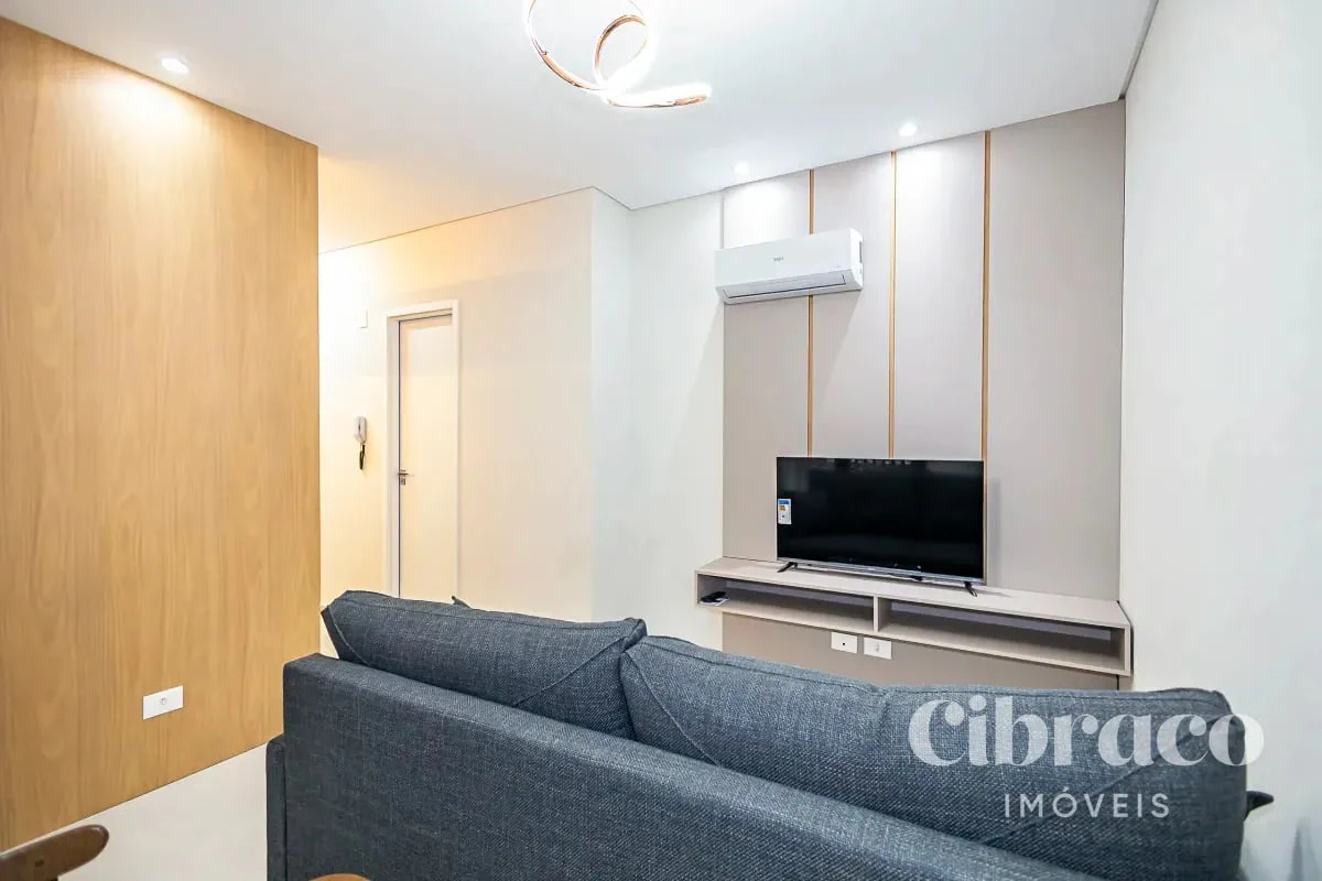 Furnished apartment, 31 m², with a glass-enclosed balcony — photo 16