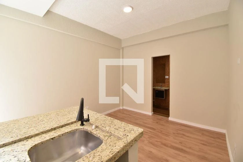 Studio, 38 m² — photo 3