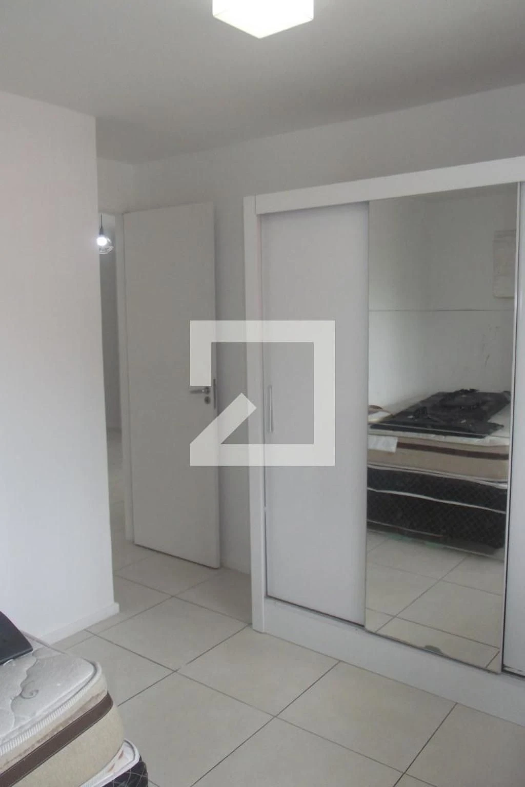 Furnished apartment with 3 bedrooms and enclosed balcony — photo 28