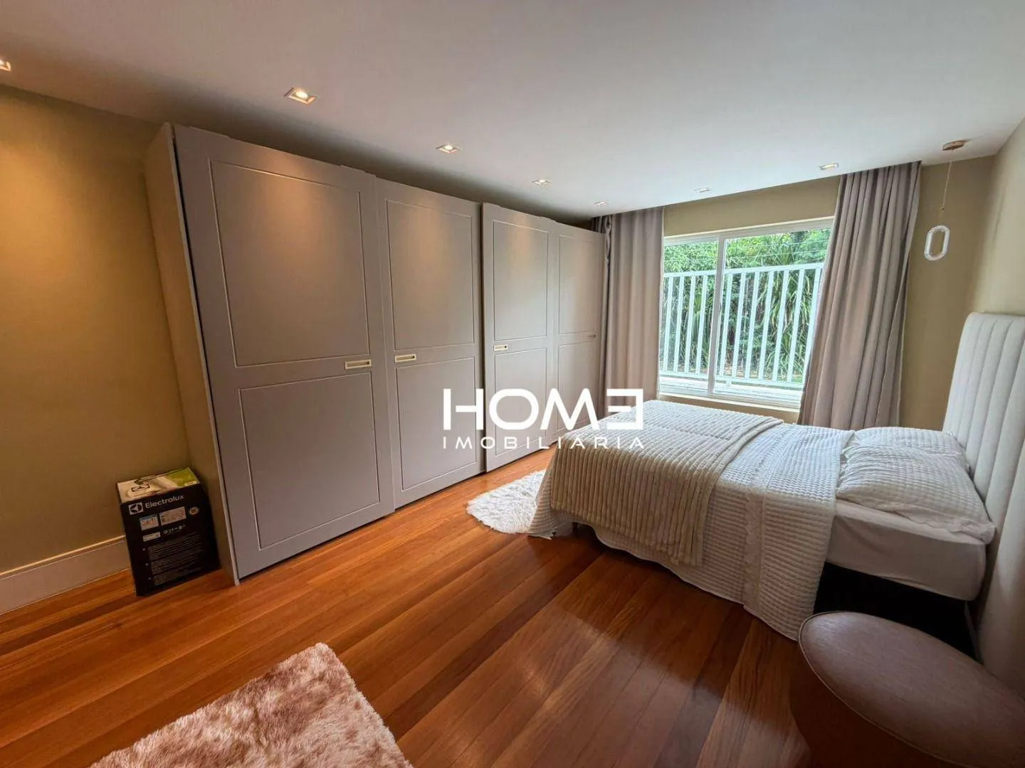 Furnished house with 6 en-suite bedrooms and barbecue — photo 108