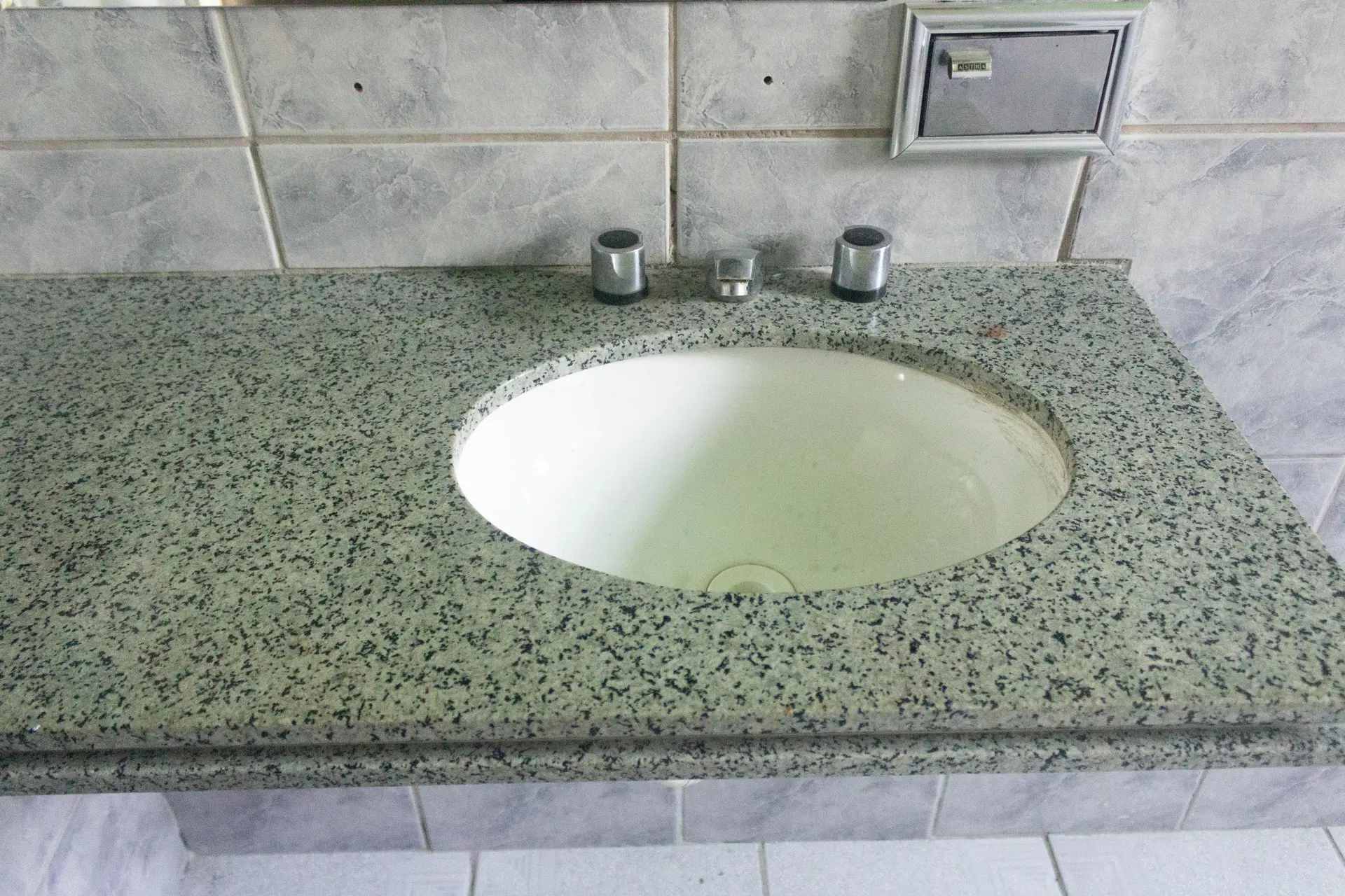 3-bedroom house, 1 with its own bathroom, 400 m² — photo 56