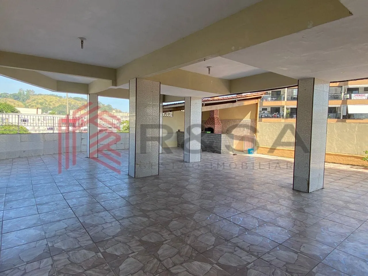 Apartment with 2 bedrooms, 1 bath, and 1 parking spot — photo 15