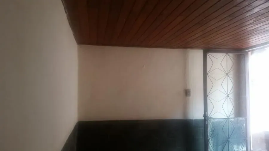 Unfurnished studio with kitchenette and 1 bathroom, no parking — photo 11