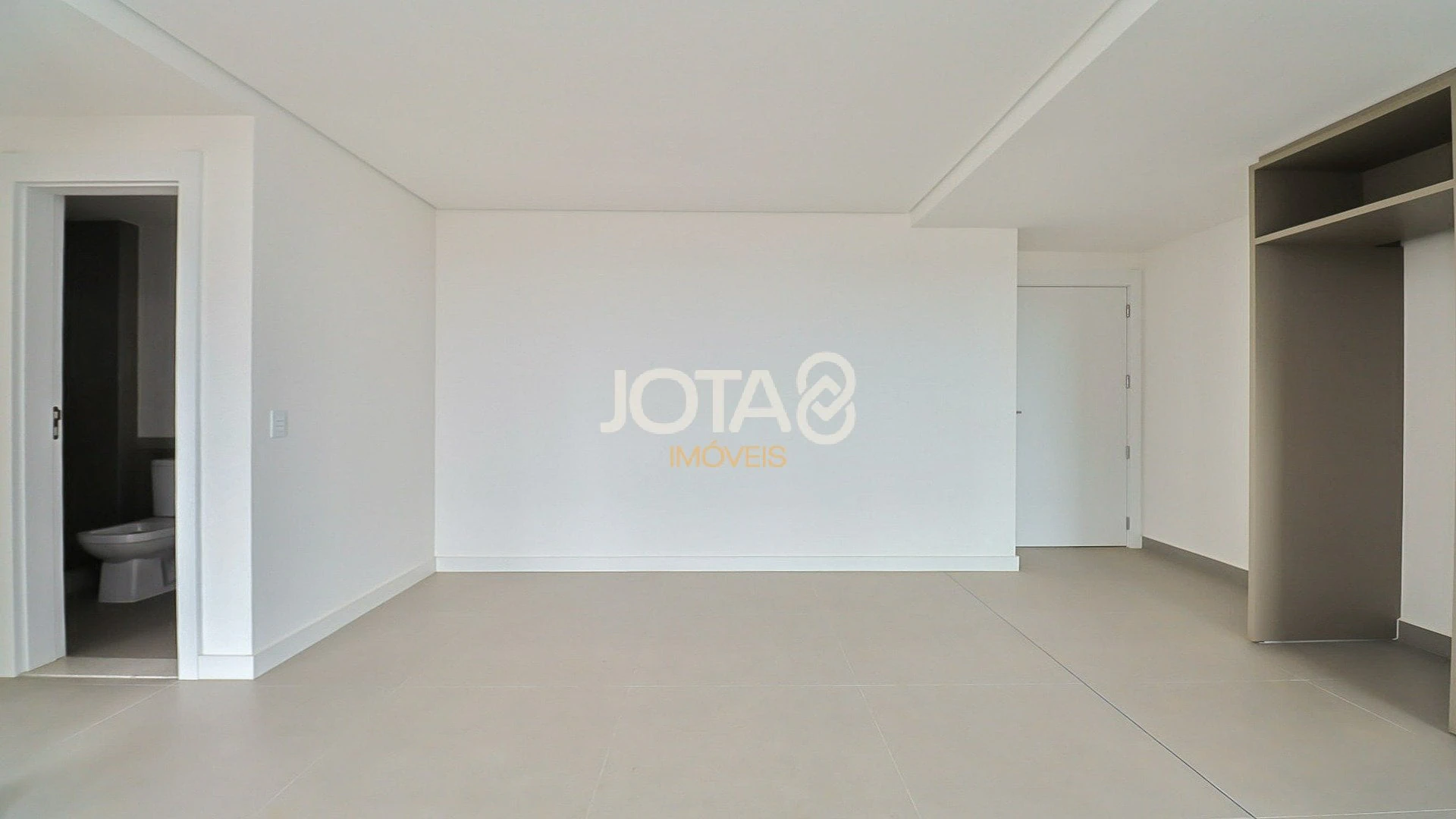 104 m² apartment with 2 bedrooms and 2 bathrooms — photo 3