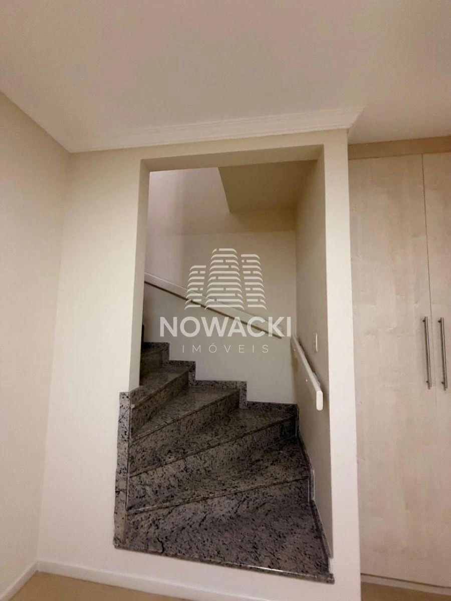 318 m² house with a bathtub and a home office — photo 19
