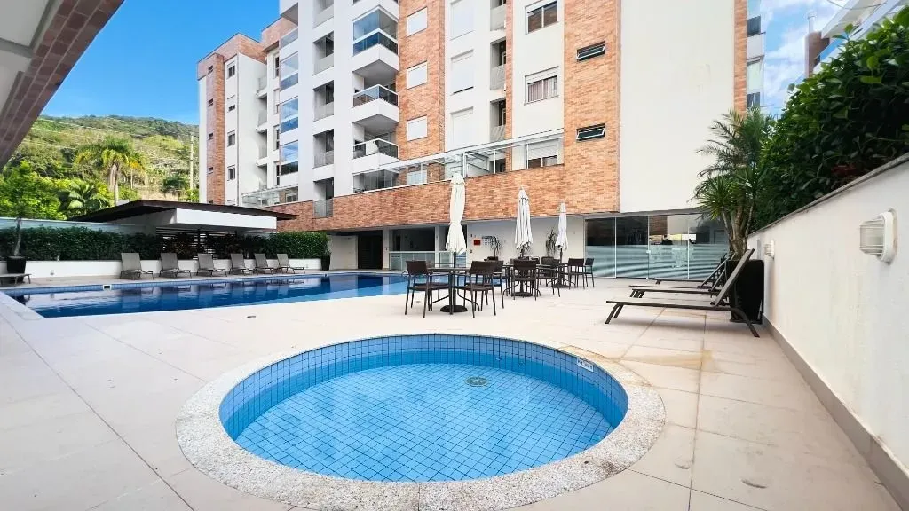 Apartamento no 4º andar com varanda envidraçada — photo 23