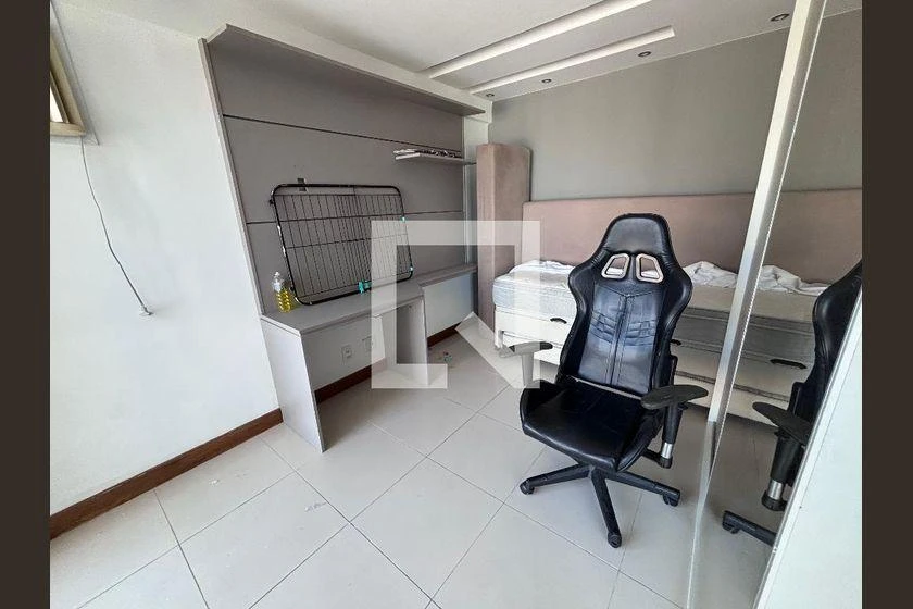 Top-floor apartment with 198 m², 4 bedrooms and 3 parking — photo 33