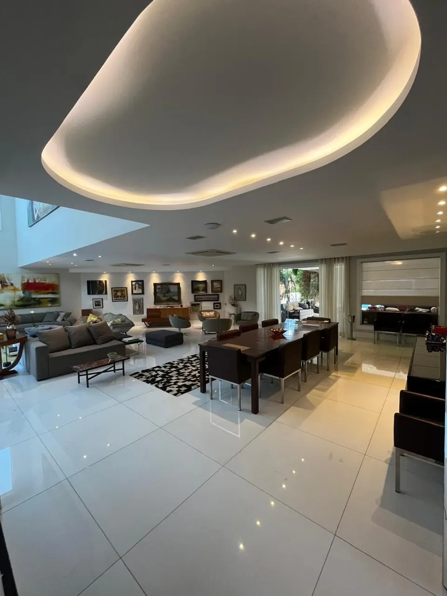 Furnished house with 5 bedrooms and open-plan kitchen — photo 7