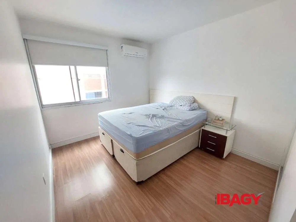 3-bedroom apartment with a washing machine — photo 3