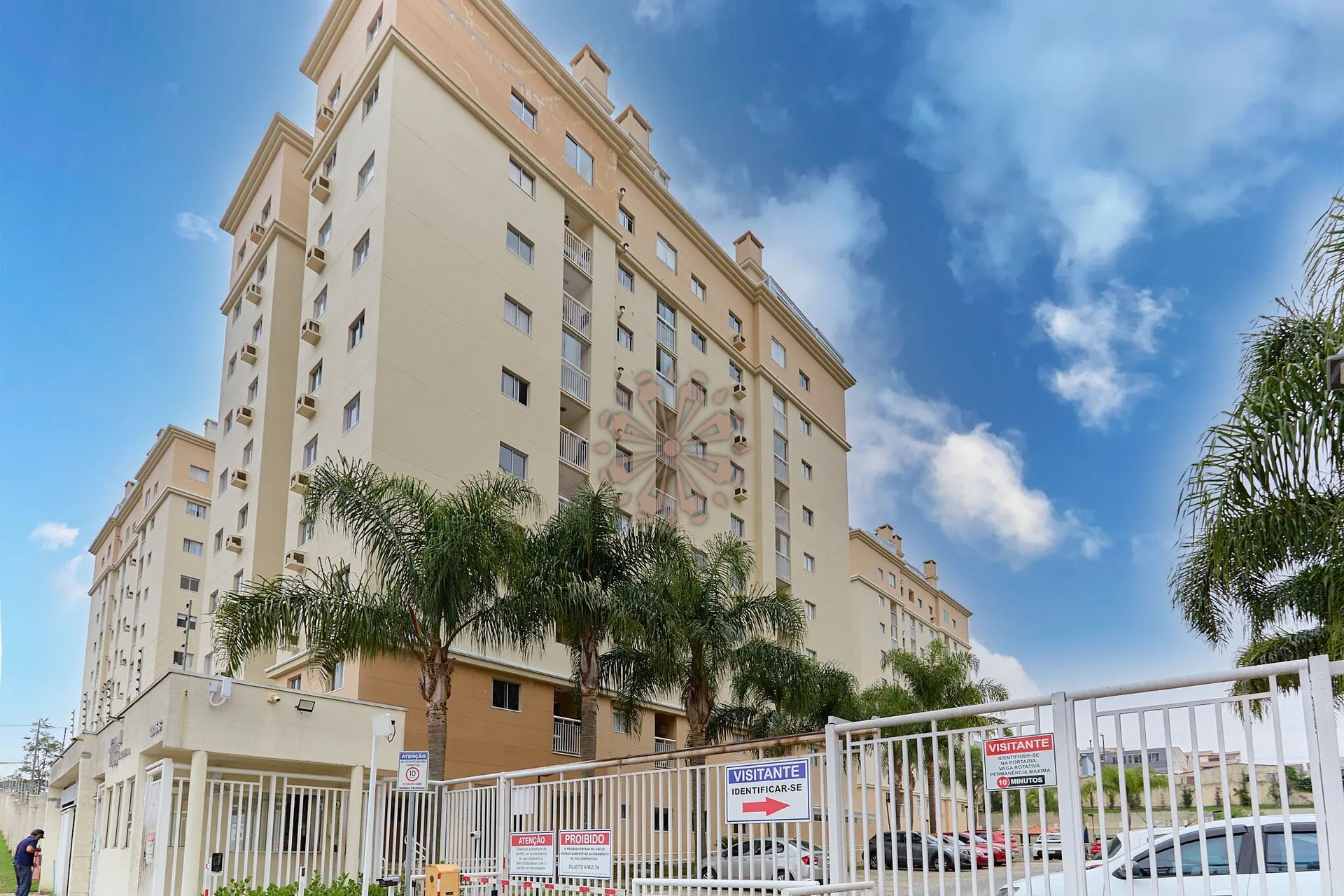 Furnished apartment, 68 m², with a glass-enclosed balcony — photo 6