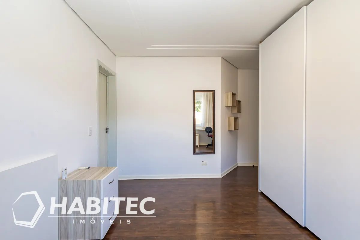 Residential house with 4 bedrooms and an integrated kitchen — photo 38