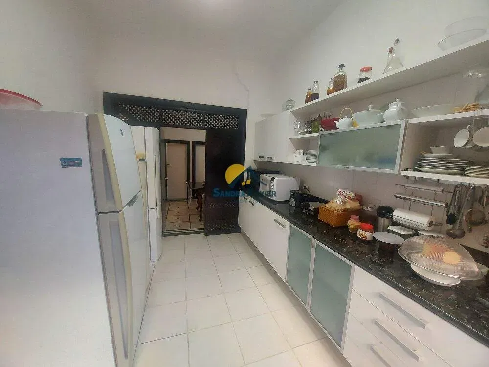 Furnished 700 m² house with 4 bedrooms and 2 en-suites — photo 10