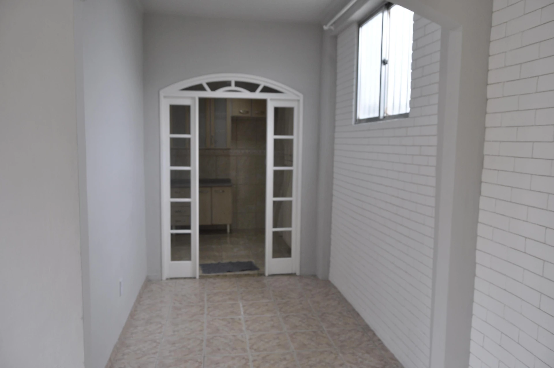 2-bedroom house with a garden — photo 28