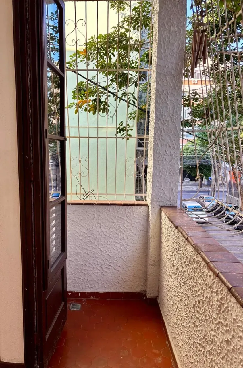 Unfurnished apartment with 3 bedrooms and closed kitchen — photo 9