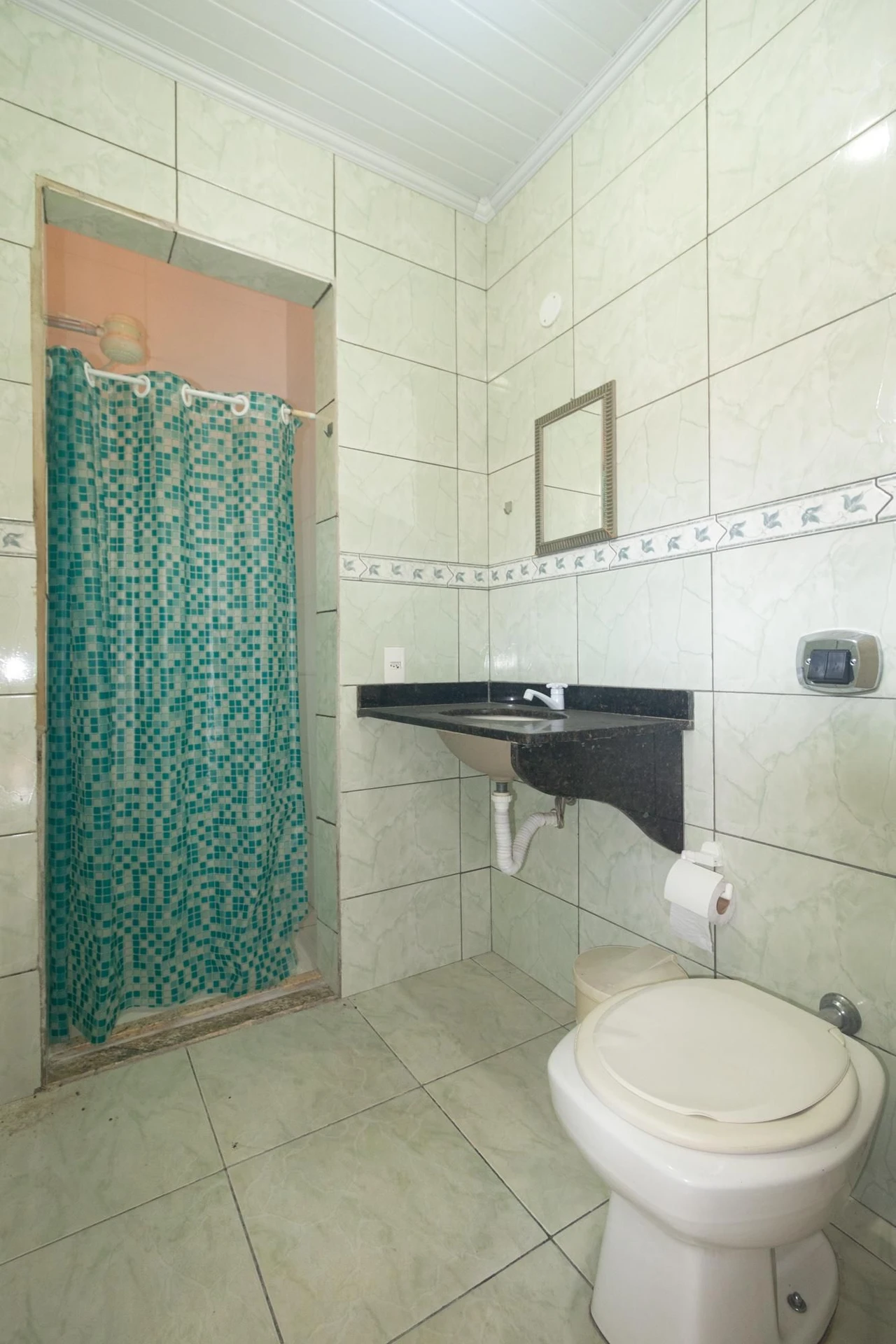 Unfurnished studio with 1 bedroom and 1 parking spot — photo 10