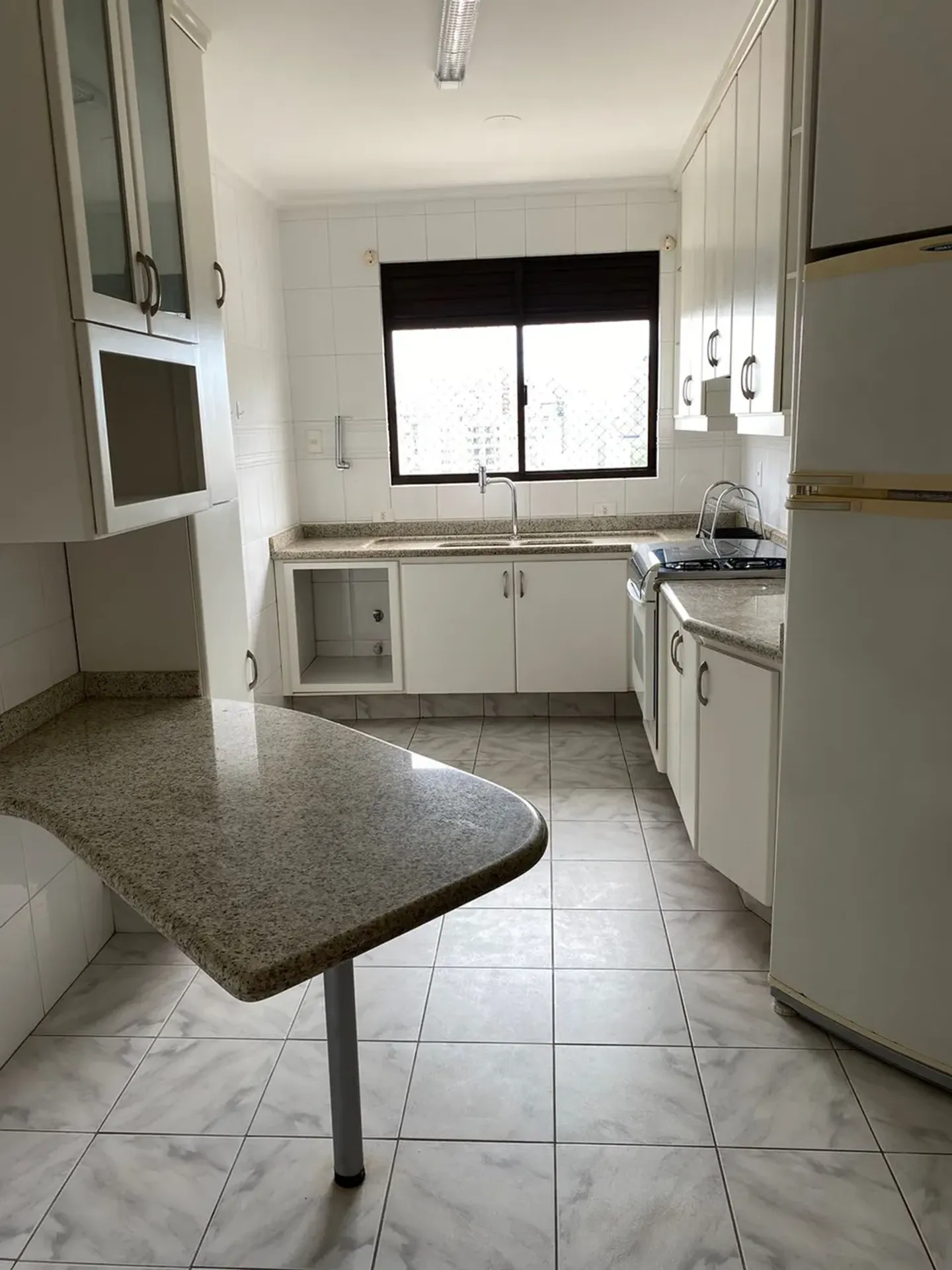 Mountain view in a 3-bedroom apartment, 126 m² — photo 5
