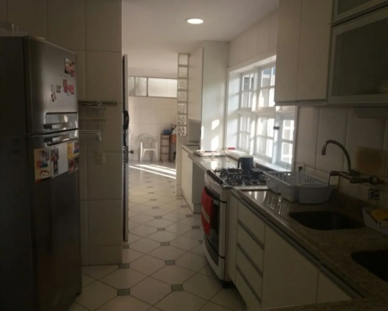 Condo house with 5 bedrooms and separate kitchen — photo 26