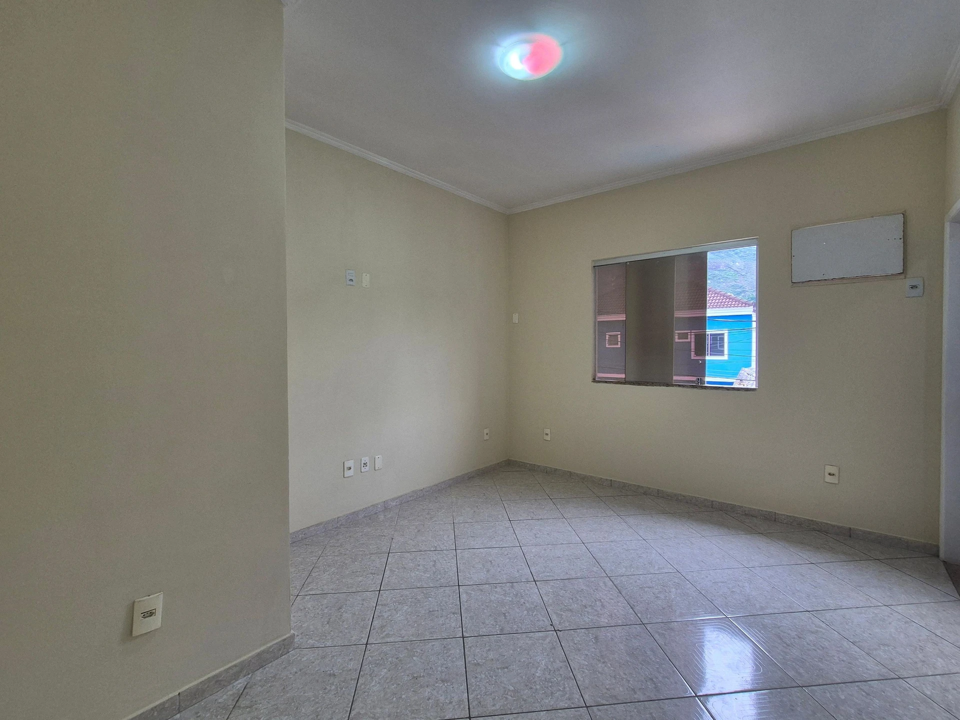 Будинок 180 м² з балконом із грилем та садом — photo 15