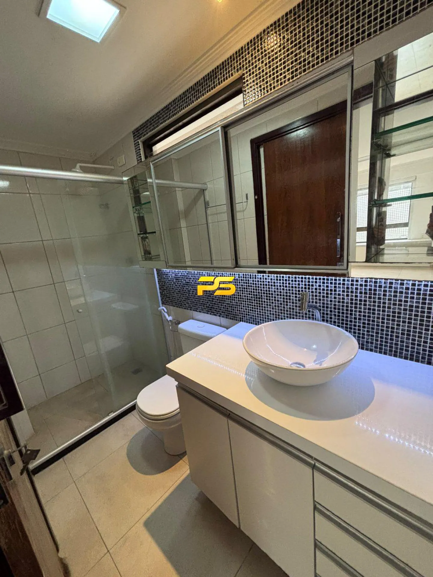 Ground-floor apartment 65 m² with 2 bedrooms and 2 baths — photo 9