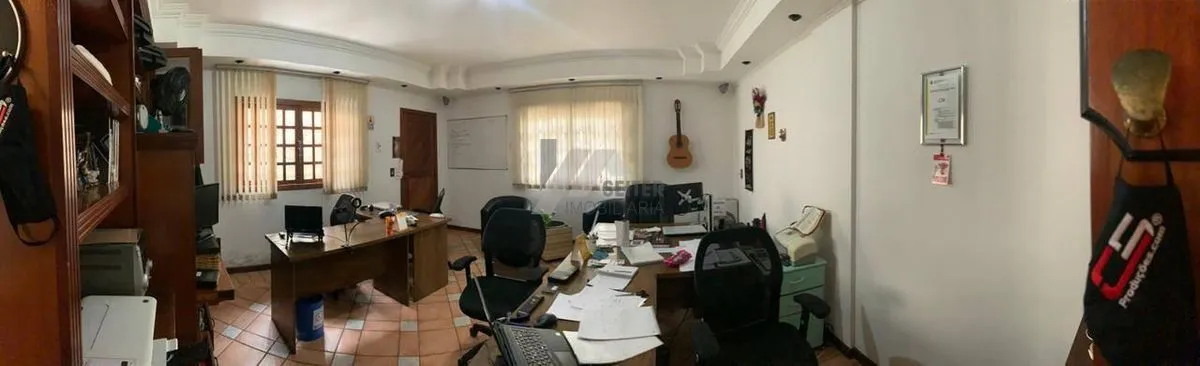 Furnished house with a workspace and 5 bedrooms — photo 15