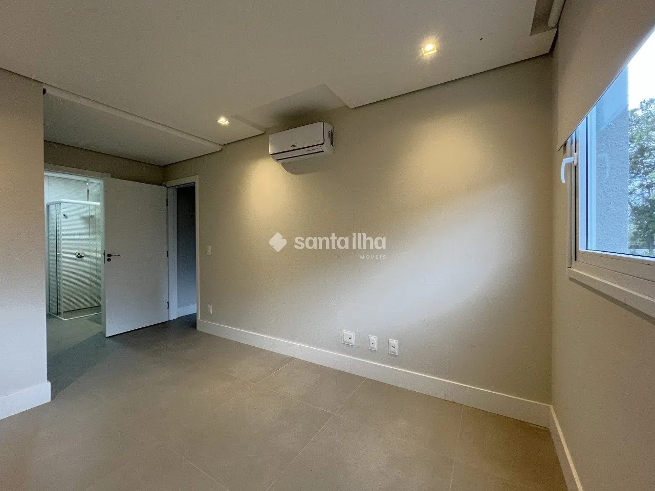 Departamento en piso 1 con ventanales de piso a techo — photo 17