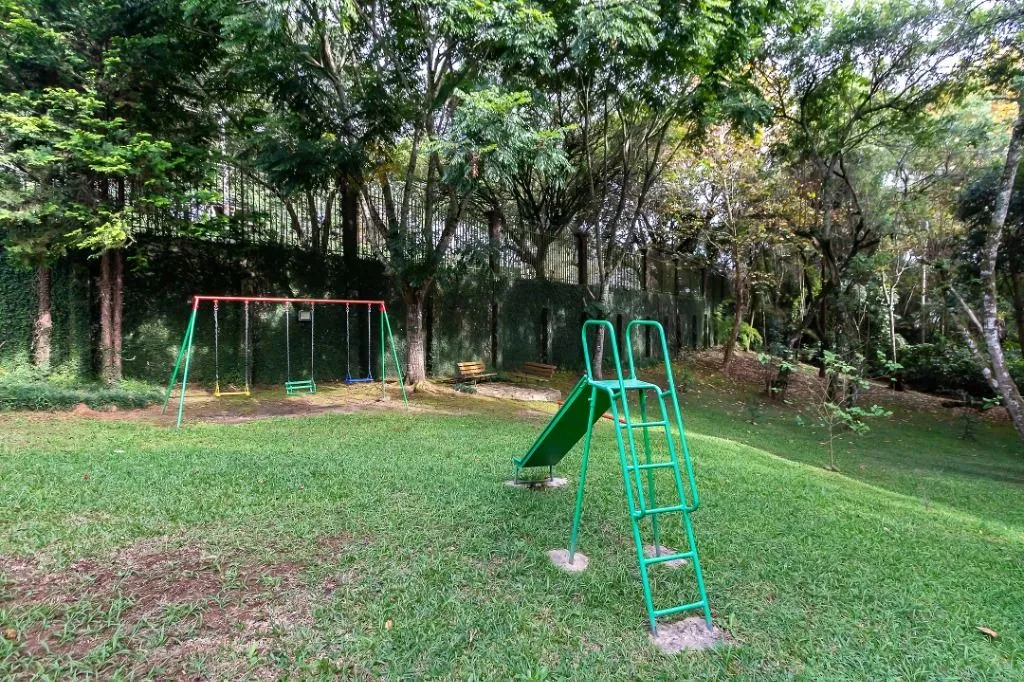 Casa industrial sin amueblar con 3 dormitorios y 890 m² — photo 28