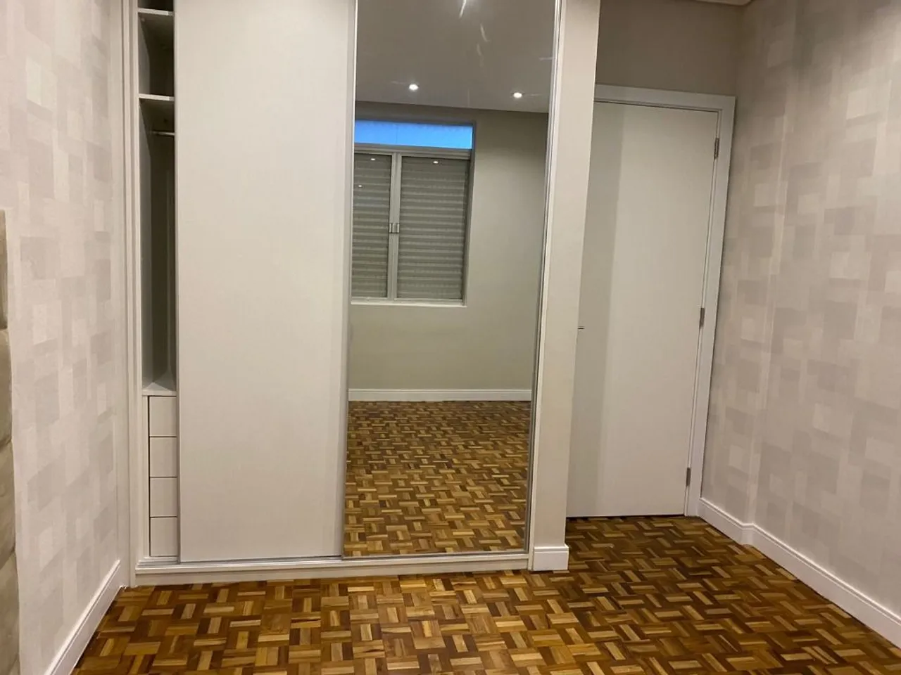3-bedroom apartment with 4 bathrooms in good condition — photo 19