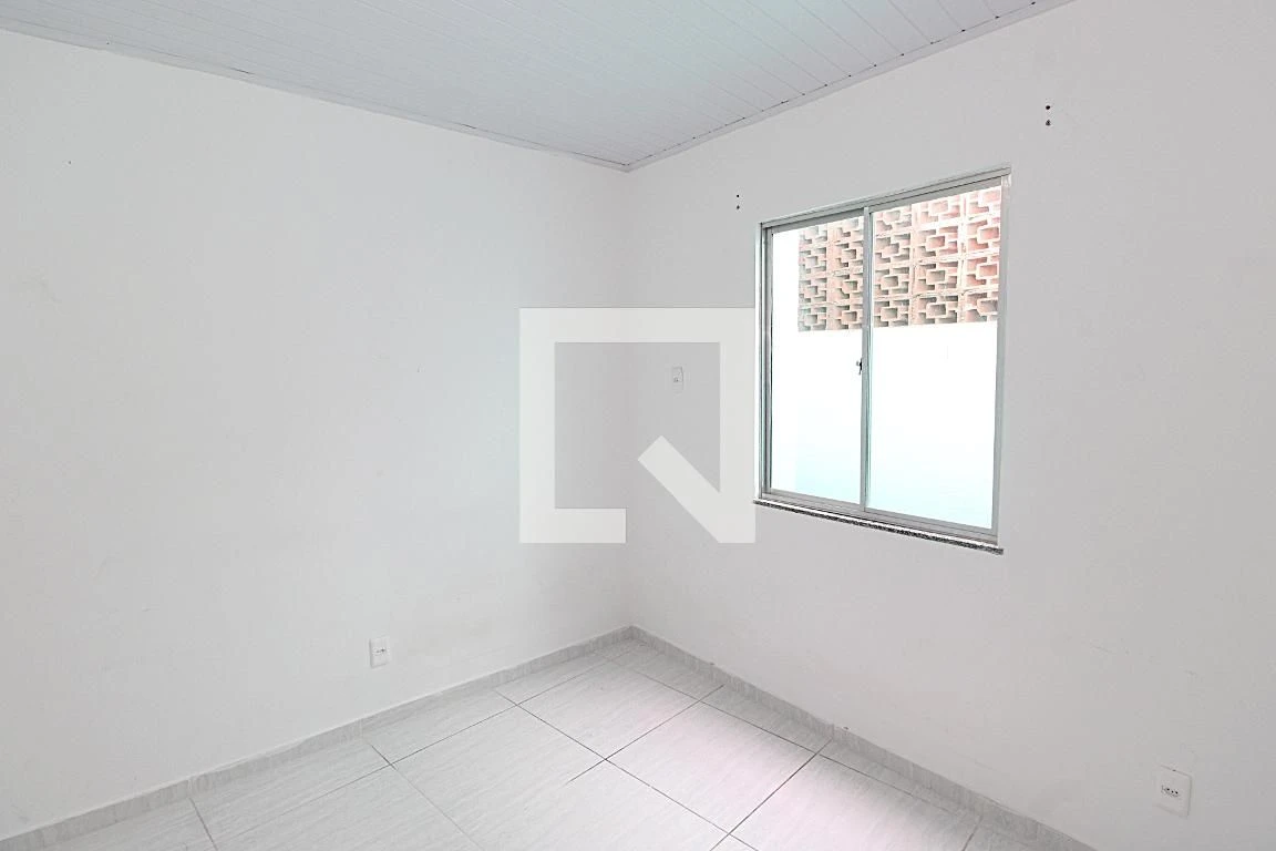 Unfurnished 2-bedroom apartment with open-plan kitchen — photo 9