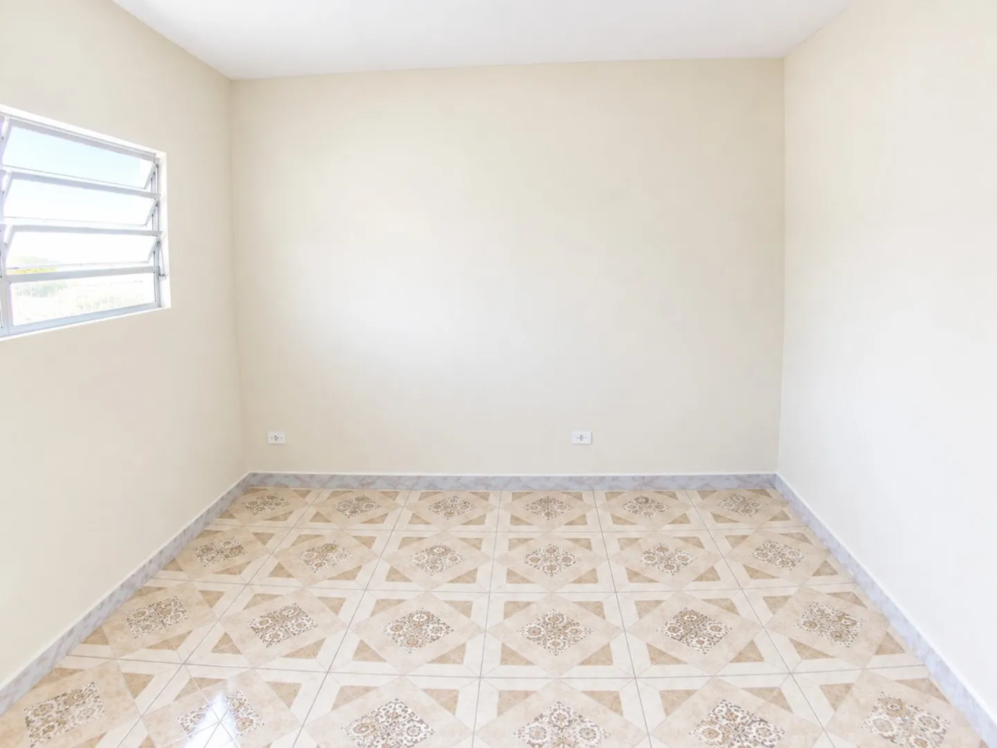 Будинок: 2 спальні, 1 з власною ванною кімнатою, 70 м² — photo 12