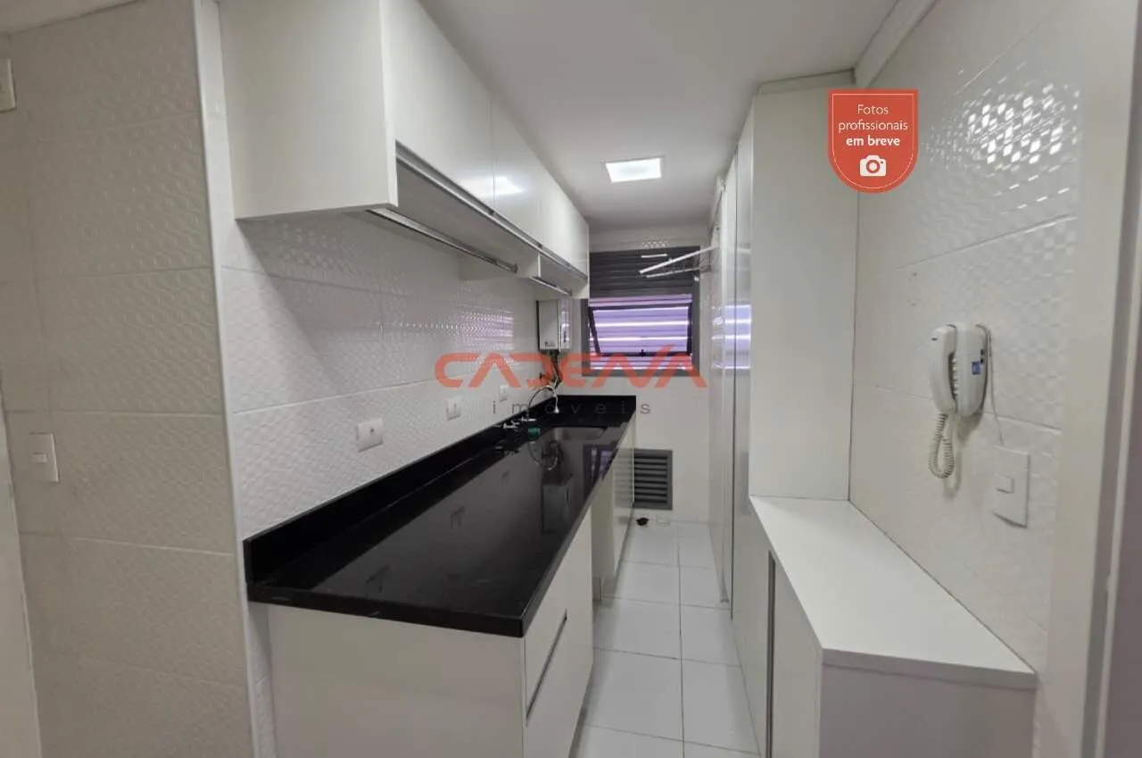 Apartment with 3 bedrooms and an enclosed balcony — photo 20
