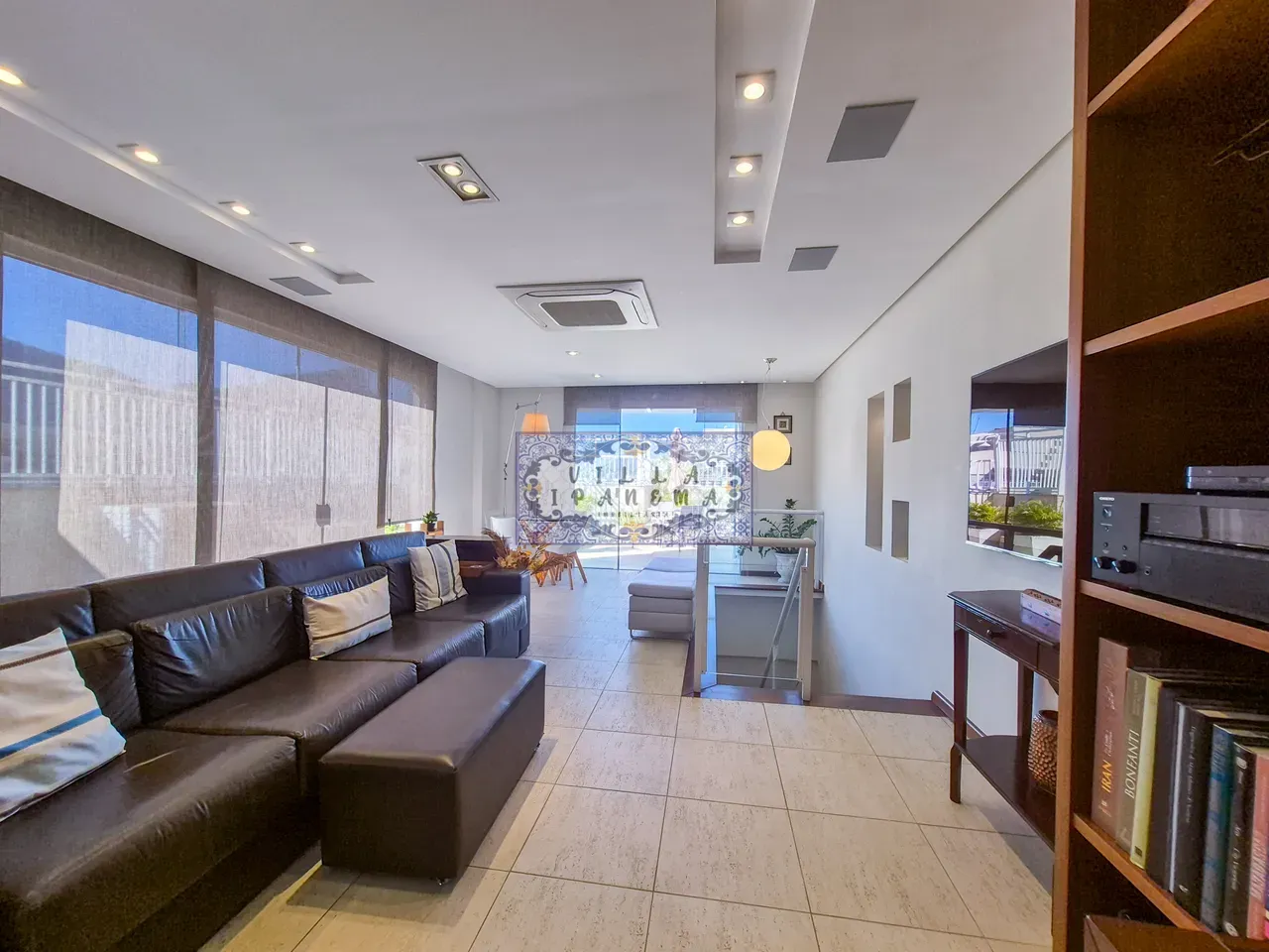 Furnished 286 m² penthouse with 4 bedrooms and 4 baths — photo 21