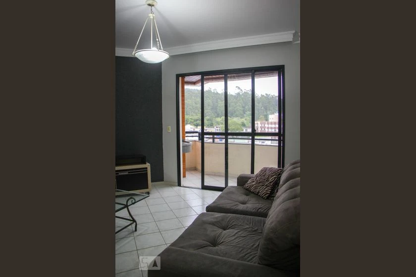 Furnished 3-bedroom apartment with 1 en-suite and balcony — photo 6