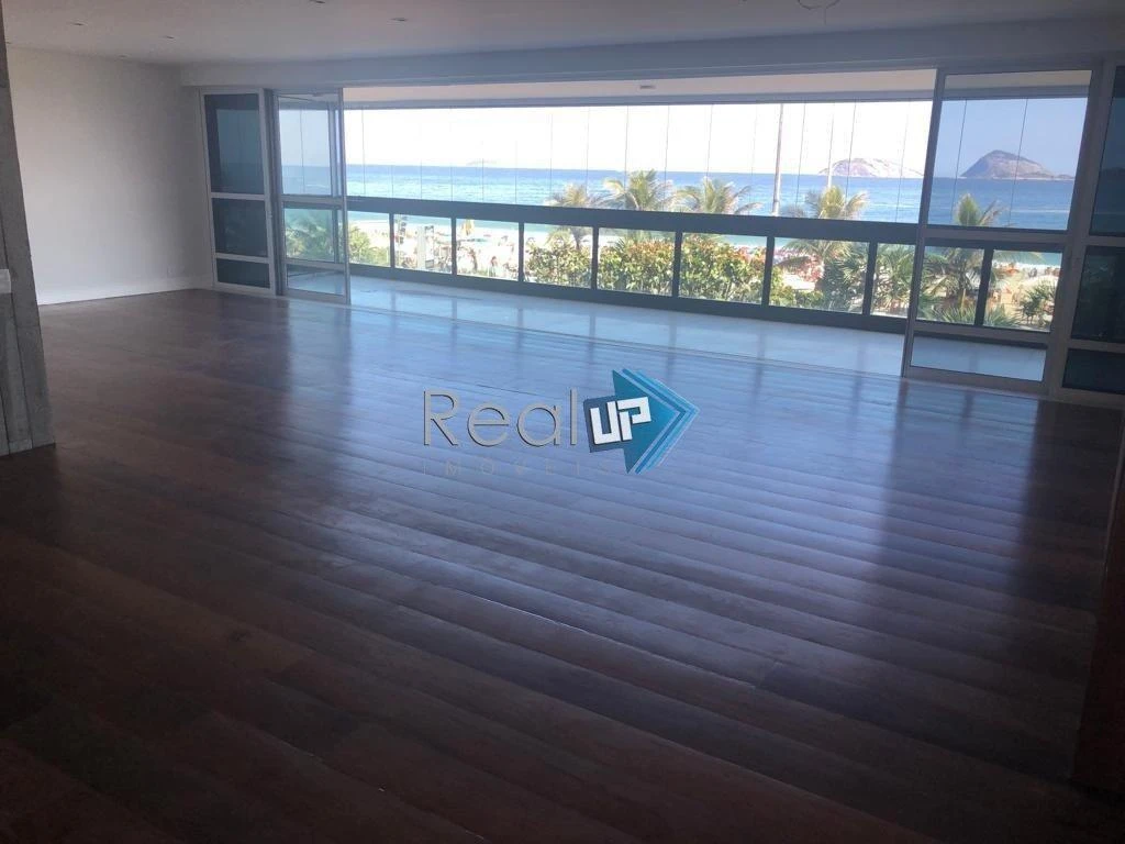 320 m² unfurnished apartment with 2 bedrooms and 3 bathrooms — photo 10
