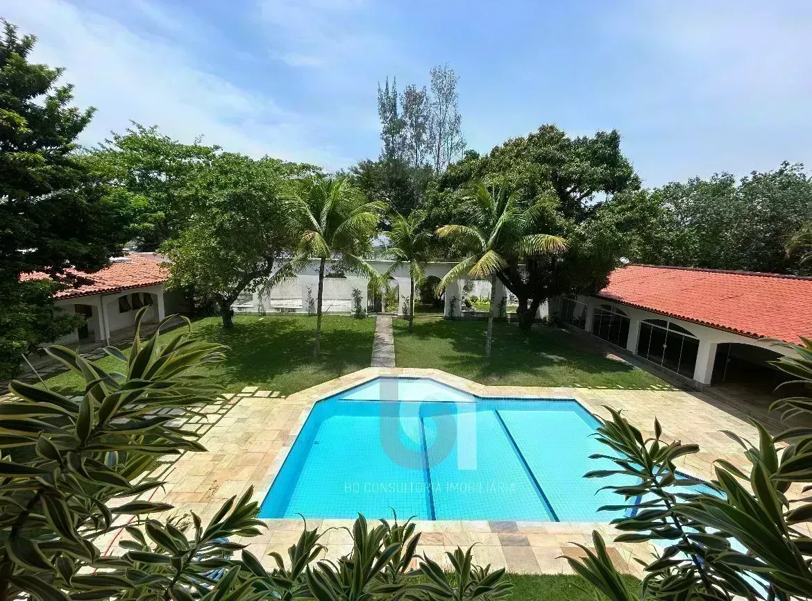 Casa com 6 quartos e cozinha fechada, 3000 m² — photo 8