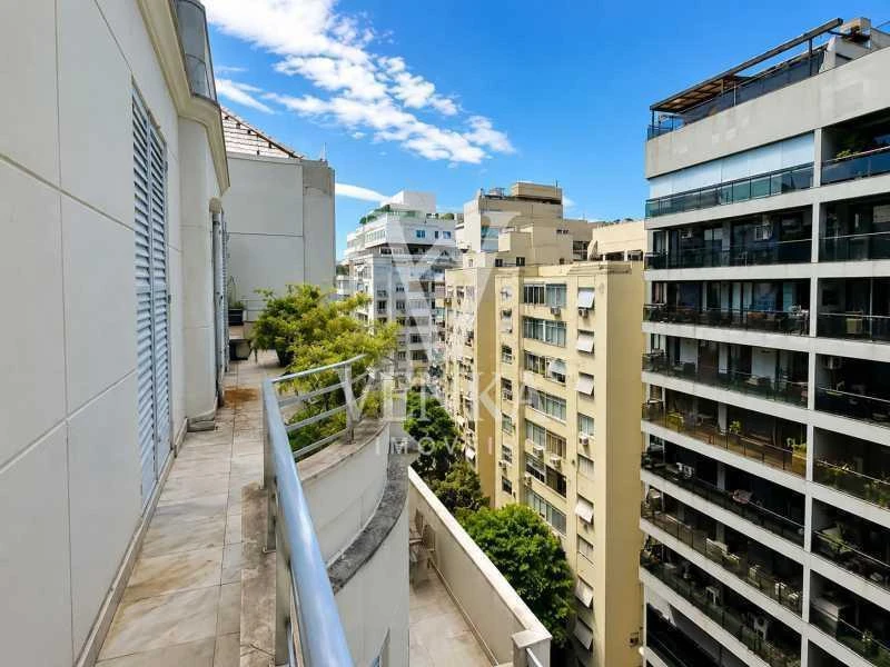 Furnished 210 m² penthouse with a full-length balcony — photo 6