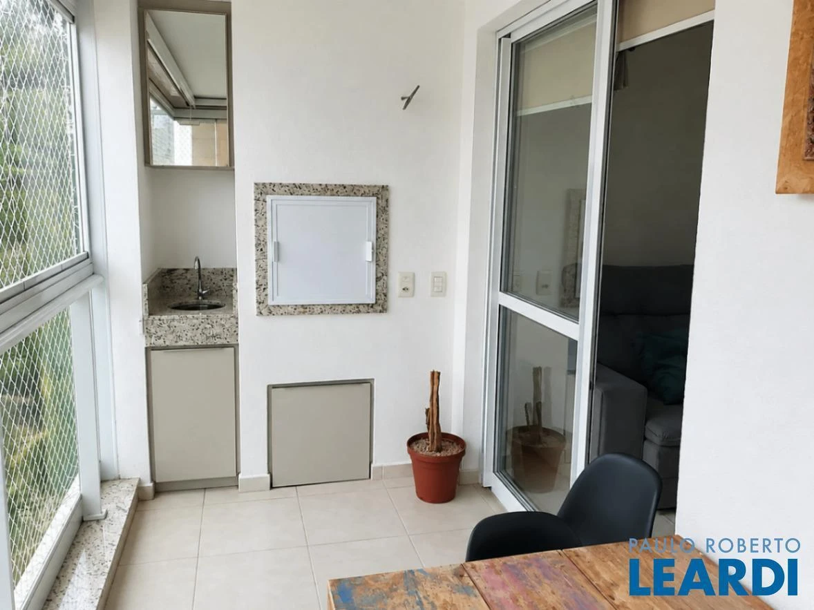 Furnished apartment, 70 m², with a grill on the balcony — photo 9