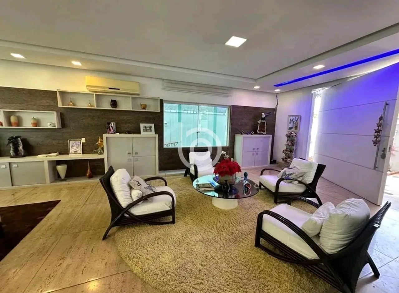 Furnished house-style apartment with 5 bedrooms and 5 baths — photo 5