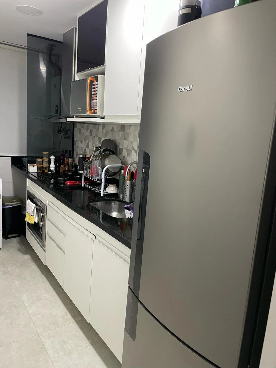 Furnished 70 m² apartment with enclosed glass balcony — photo 9