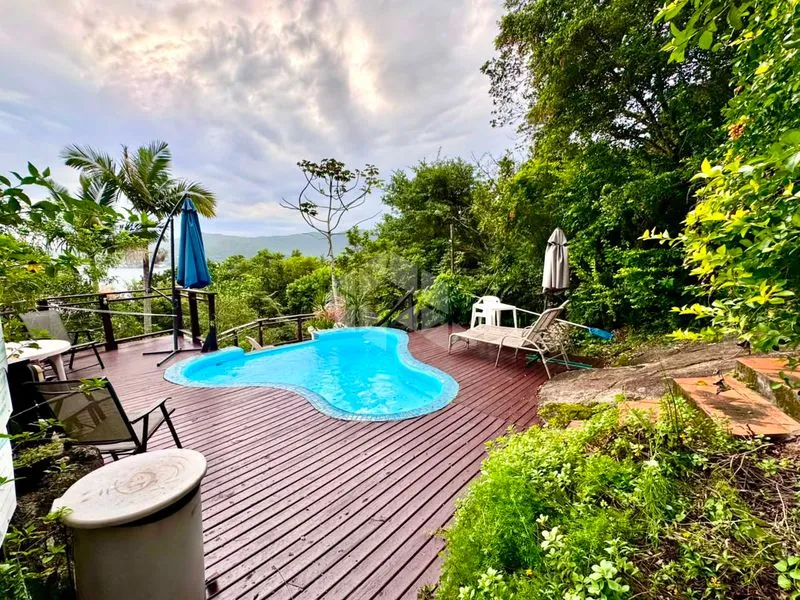 Furnished 80 m² loft with views of water — photo 25