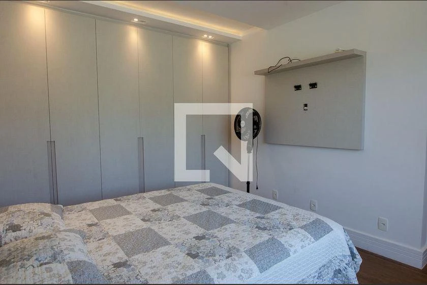 Casa de 4 quartos com 234 m² e 6 banheiros — photo 6