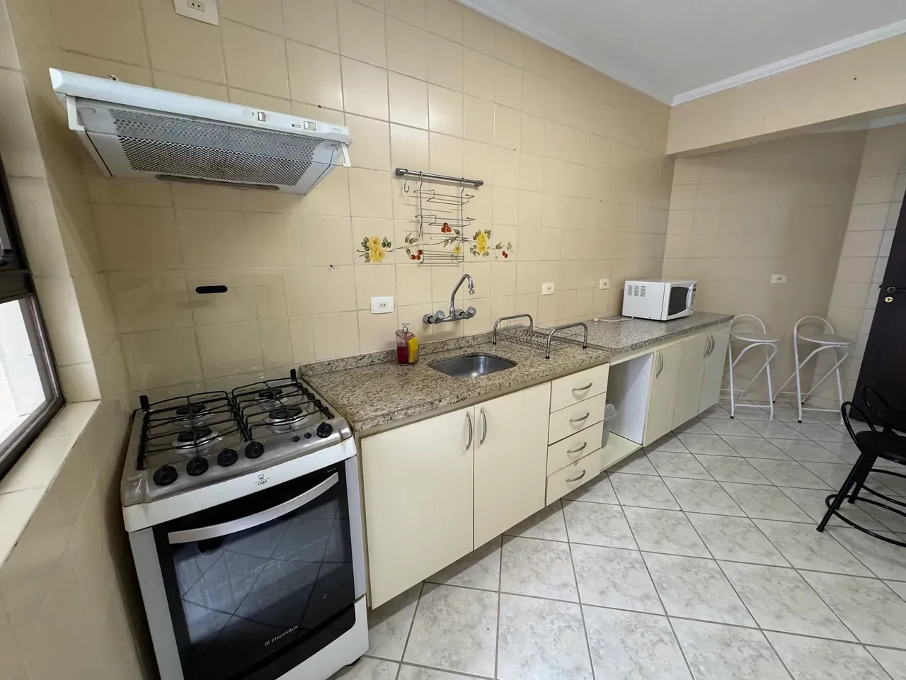 One-bedroom apartment with a jacuzzi — photo 23