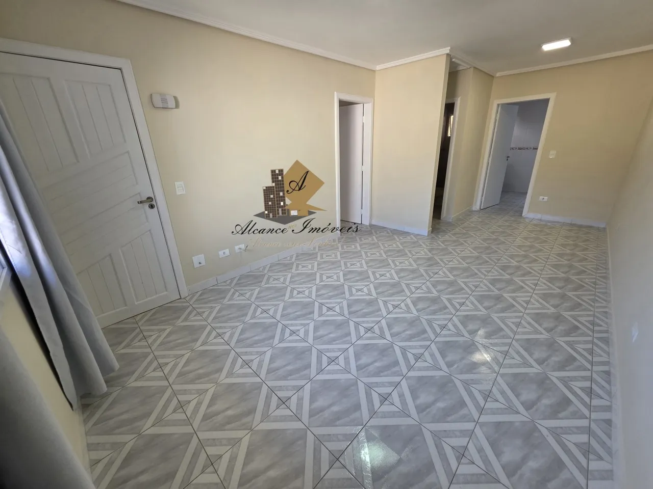 Condominium house with 2 bedrooms and 1 bathroom — photo 8