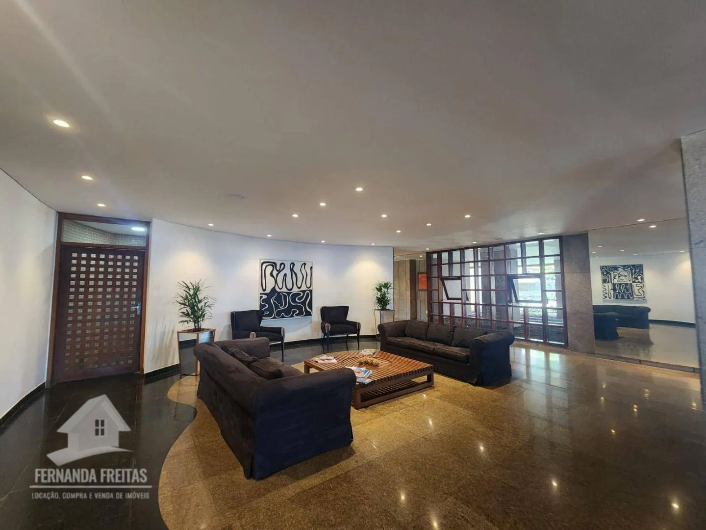 4-bedroom apartment with enclosed balcony and private garden — photo 51