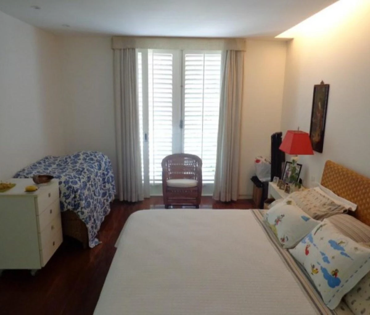 Furnished 500 m² house with 4 bedrooms and 5 parking spots — photo 39
