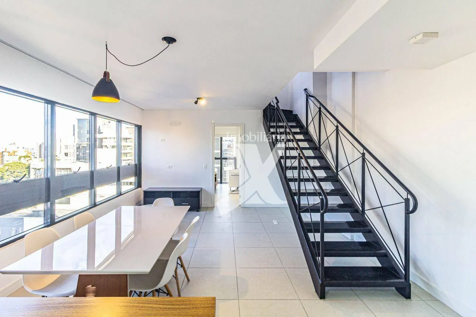 Furnished 2-bedroom apartment with open-plan kitchen — photo 7
