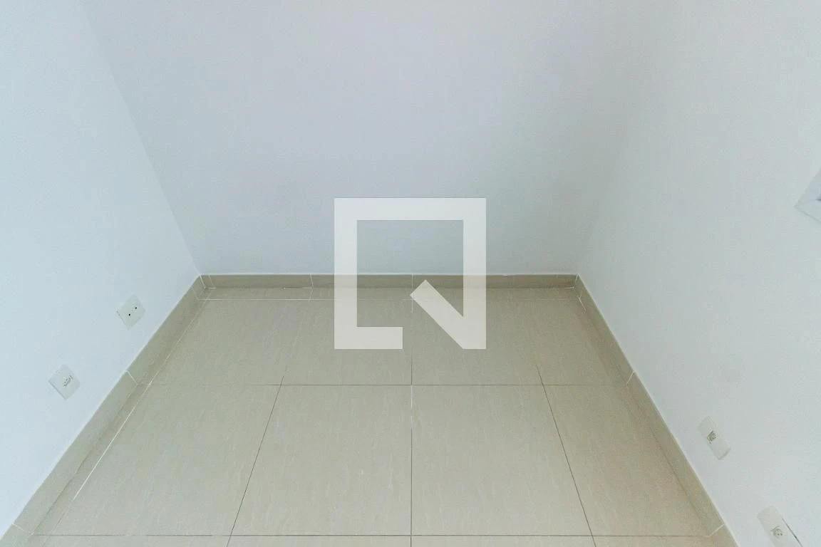 Furnished 2-bedroom apartment with 1 bath and parking — photo 70