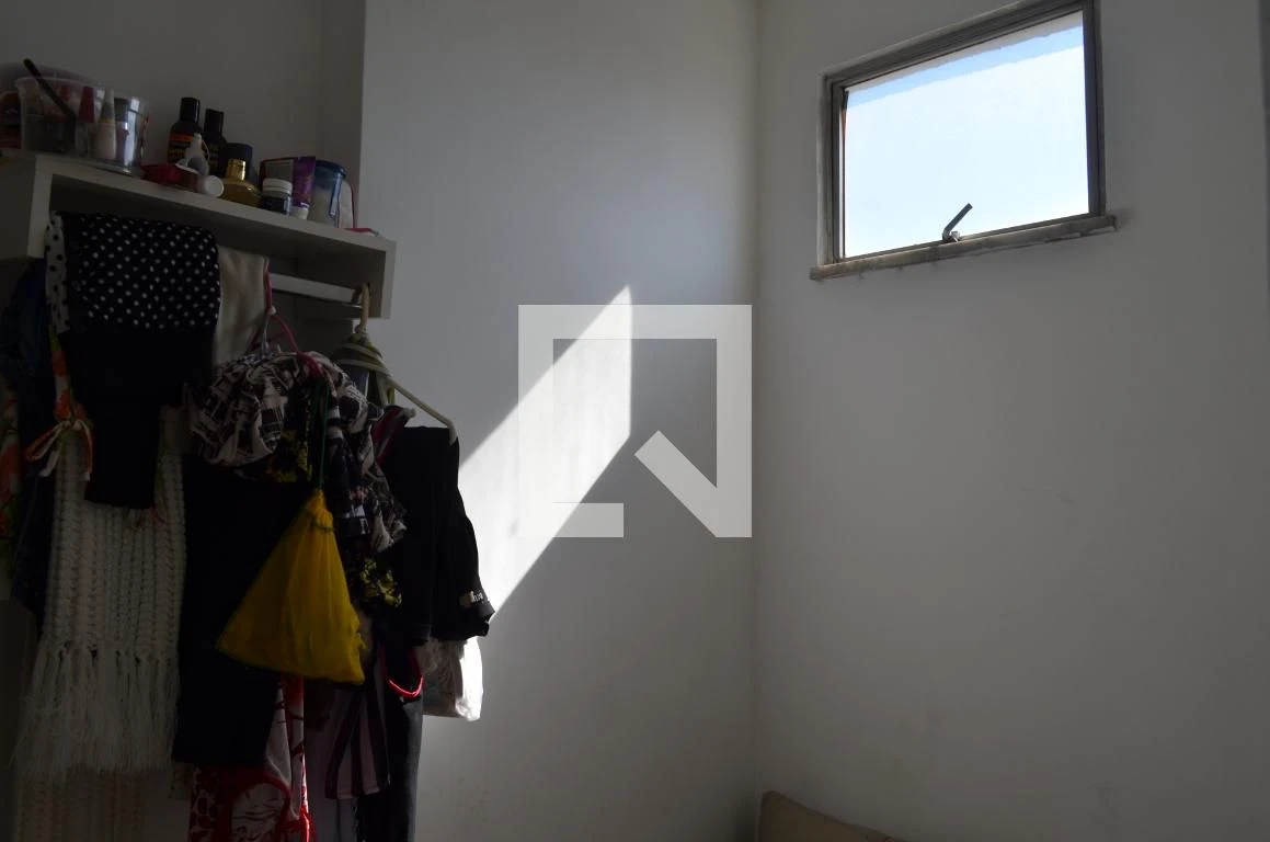 3-bedroom apartment in a building with a pool — photo 82