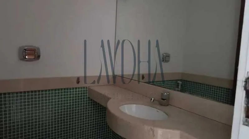 Residential apartment with 4 bedrooms and 4 bathrooms — photo 10